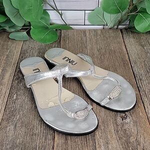 Inniu single toe silver bling sandal Size 36 (women's 5.5)